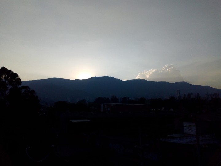 Anochecer en mí ciudad.