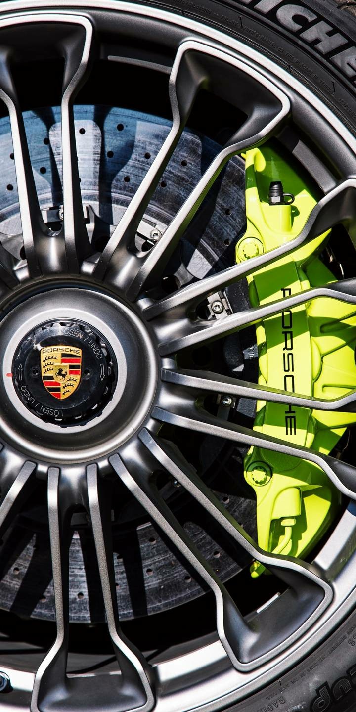 Porshe tyre