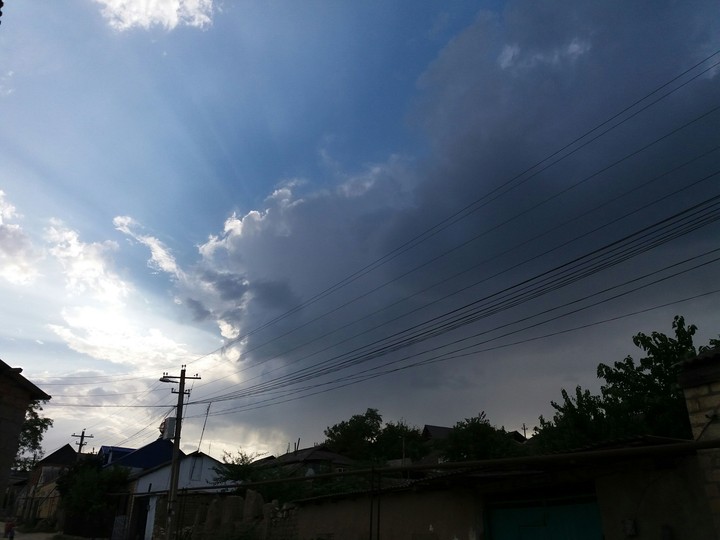 sky 17:11 p.m