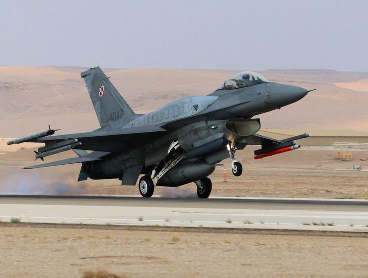 F-16