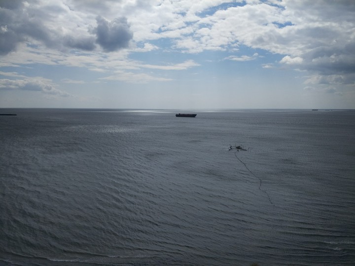 Море