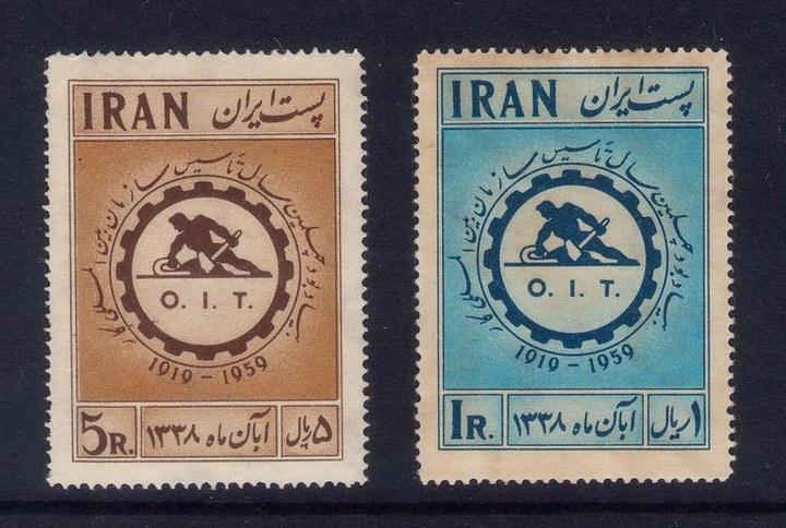 این قافله عمر عجب میگذرد..