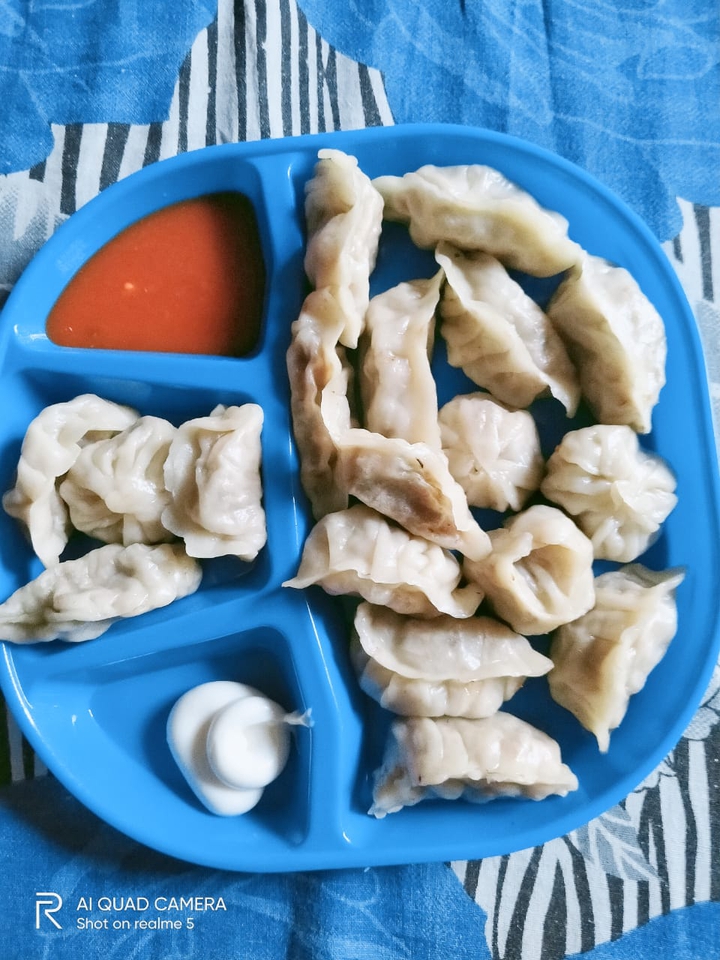 momos