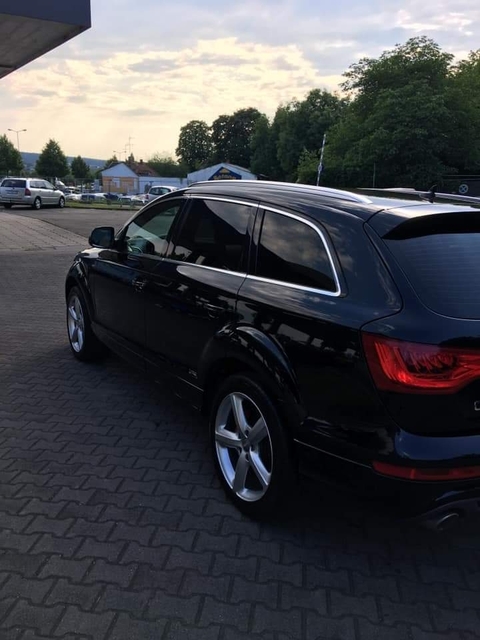 Q7