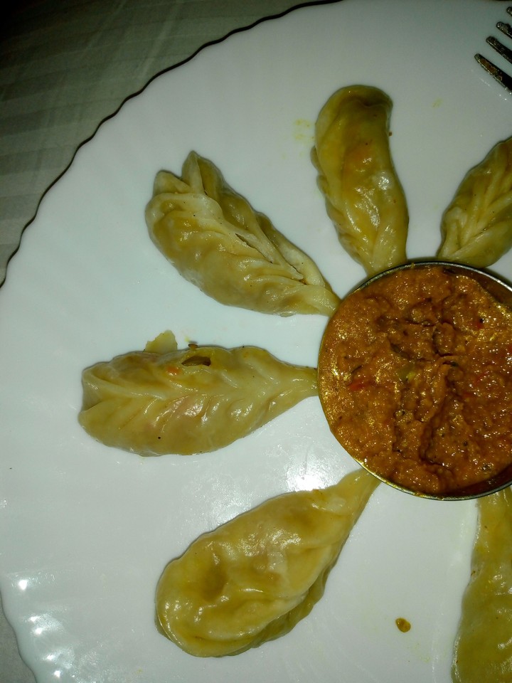 momos in nepal