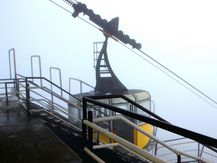 Cable car