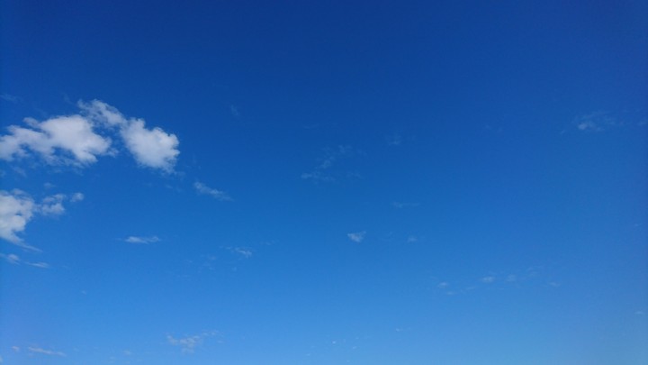青い空