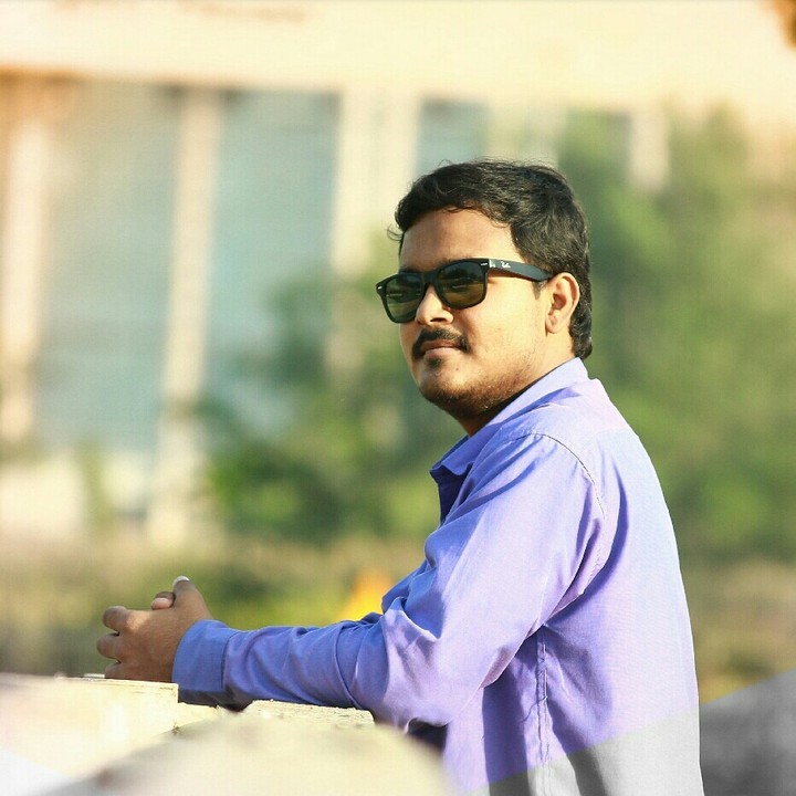 Paras