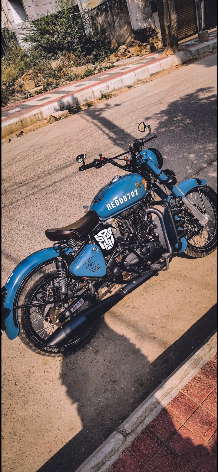 Royal Enfield 008702