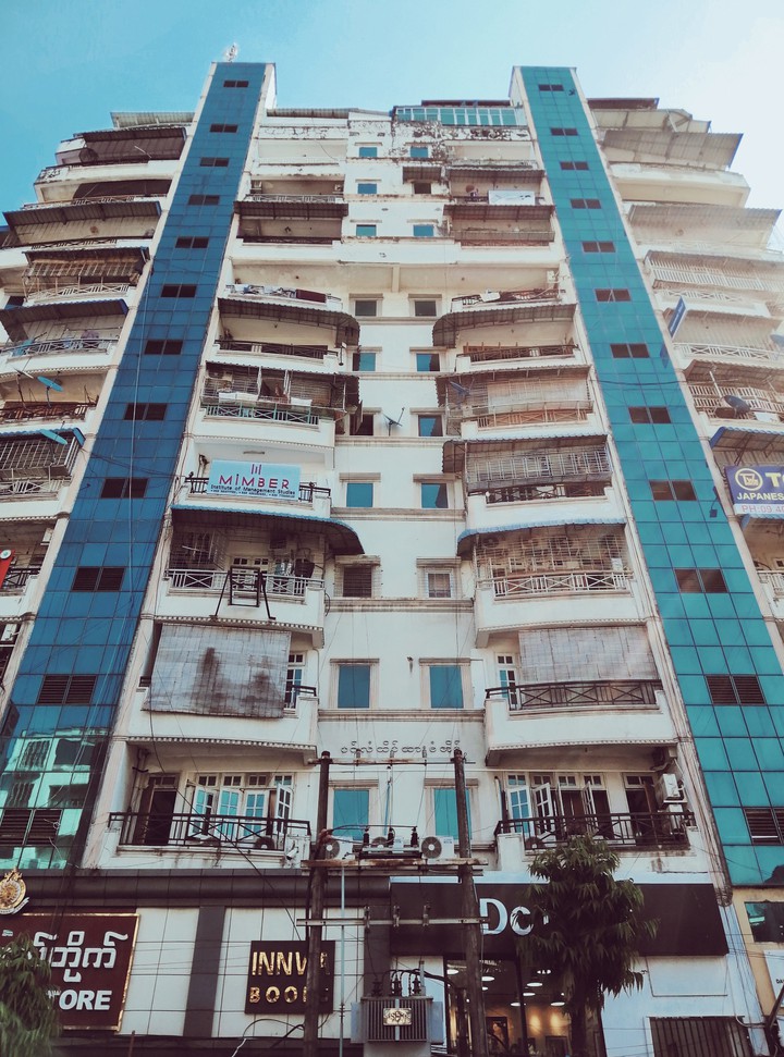 下町で有る建物