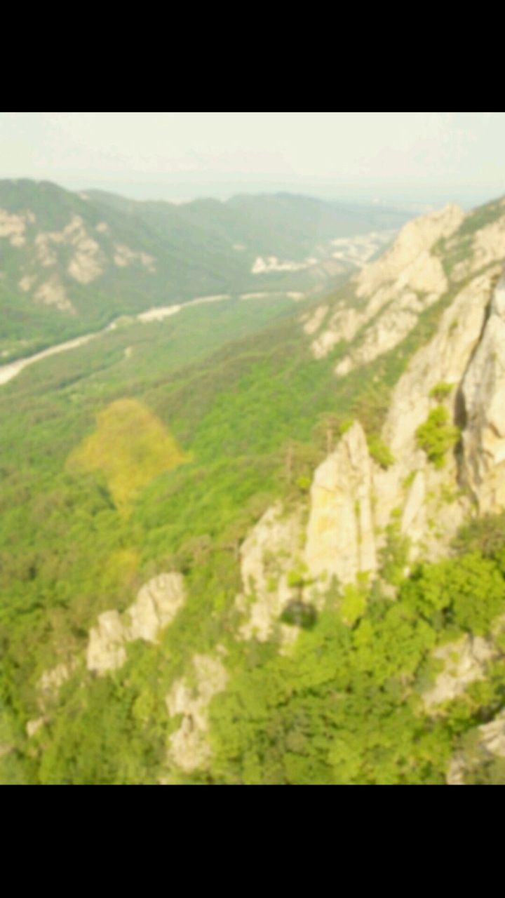 cable car from top of the mountain