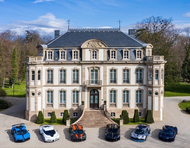 BUGGATI