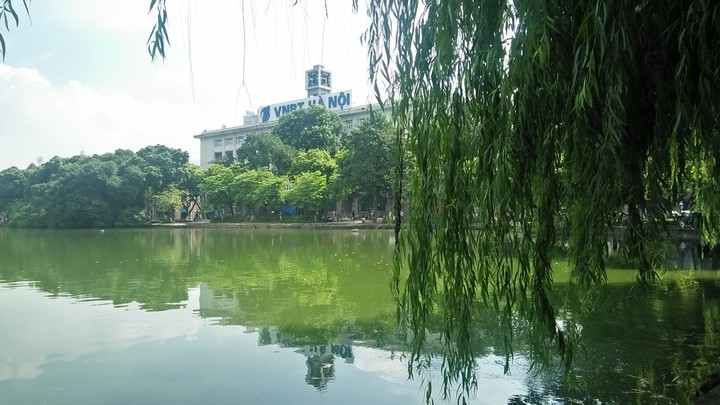 hoan kiem lake