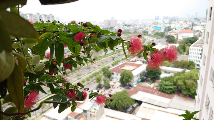 Nhẹ nhàng.
