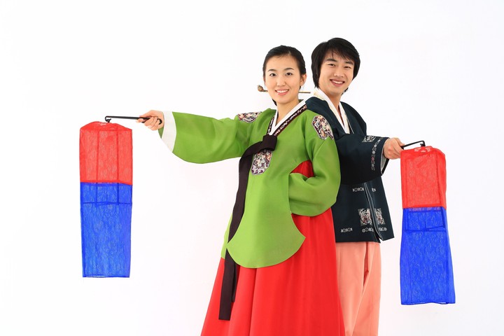 Couple in Korean Dress I