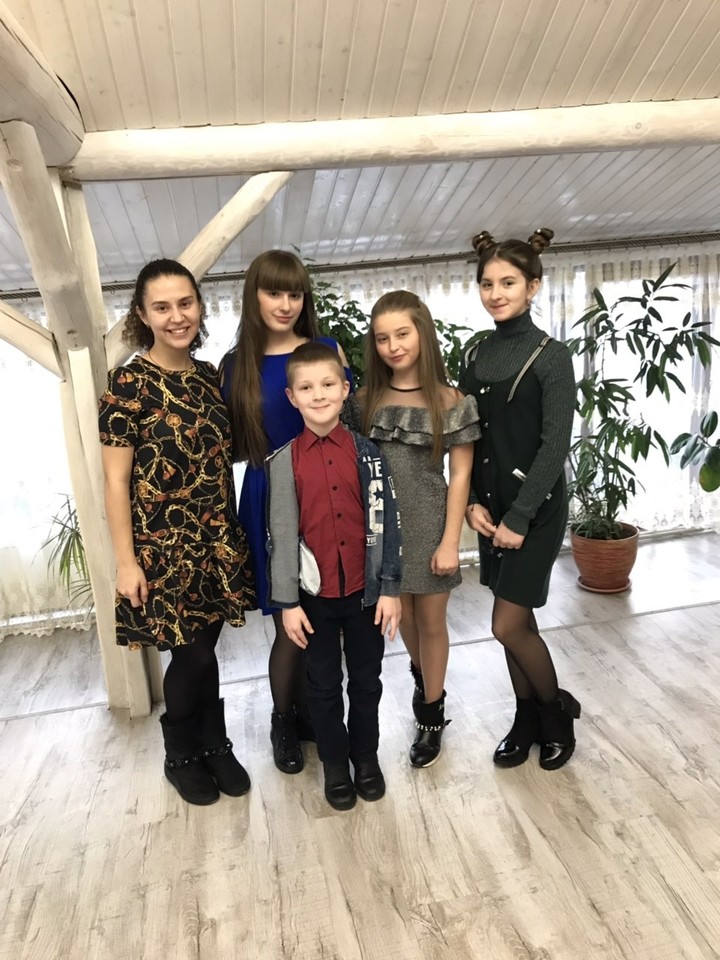 Мої двоюрідні сестри і двоюрідний братик??