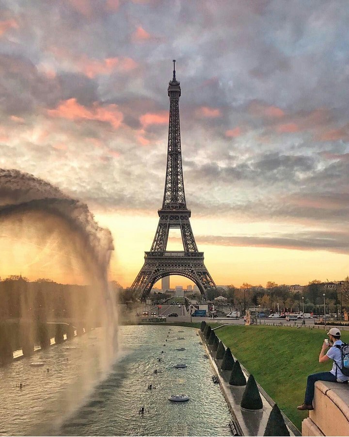 eiffel tower