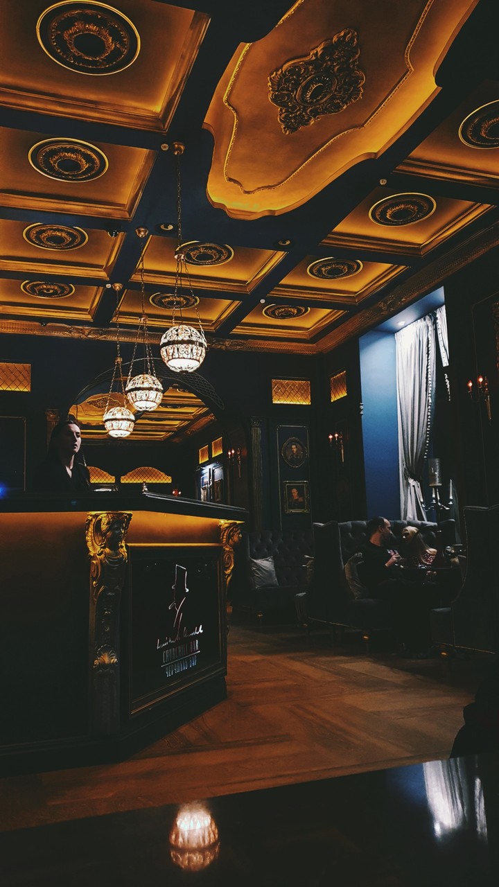 bar