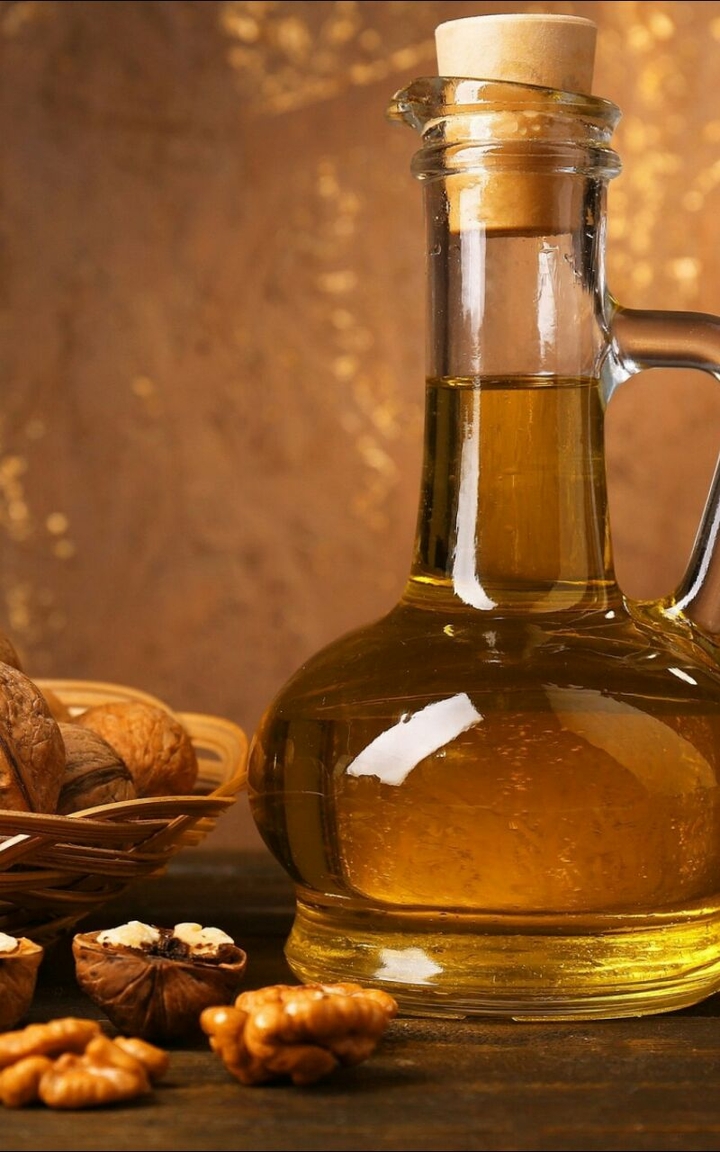 Walnut oil