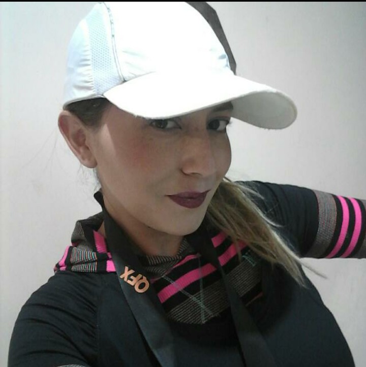 hermosa amiga ?