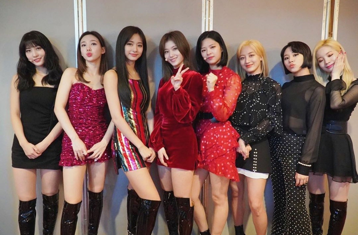 ♡ TWICE ♡