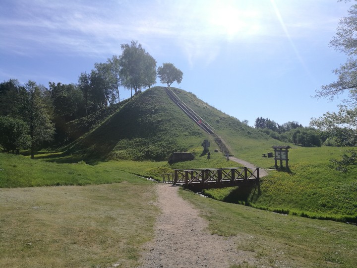 Merkine's Mound