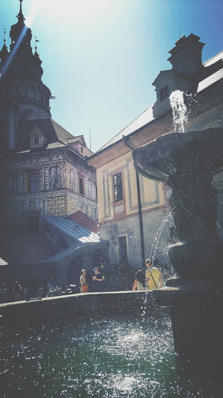 catch the every waterdrop in Czech