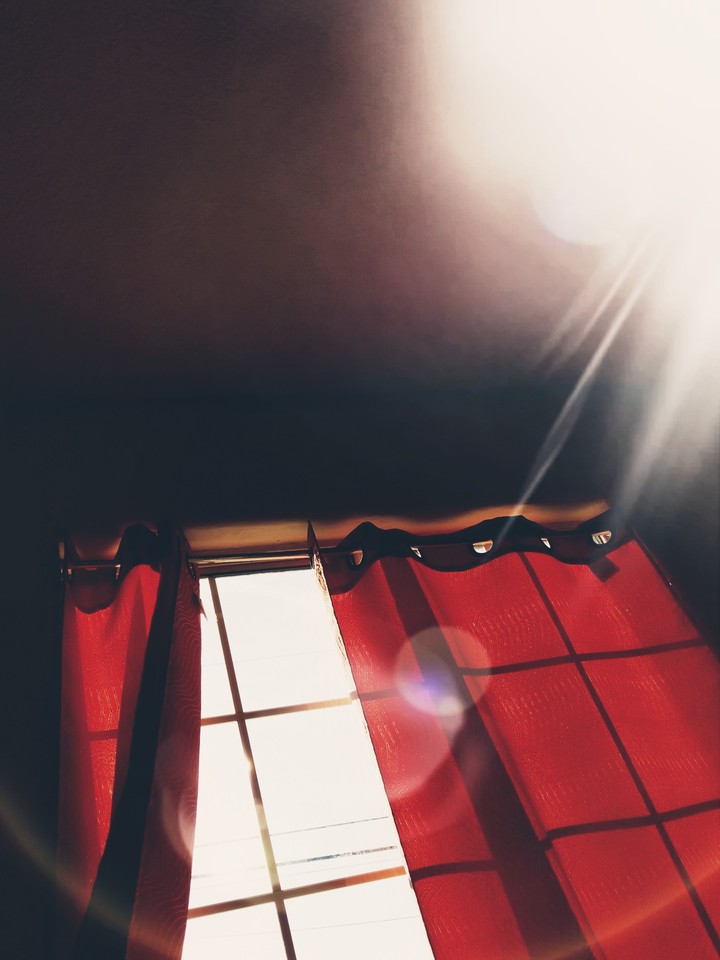 Faux Sun for Geniune Nostalgia