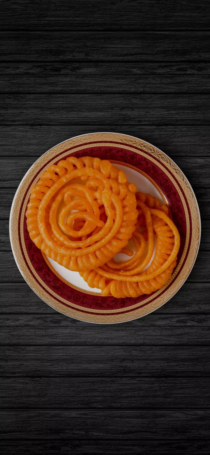 nothing beat some fresh hot jalebis