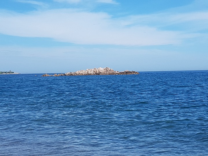море
