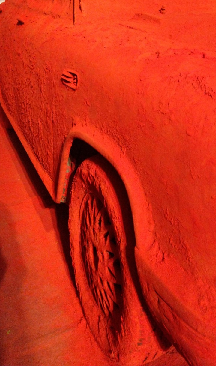 RED WHEEL CAR