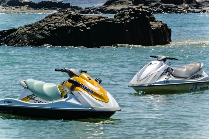Water jet ski