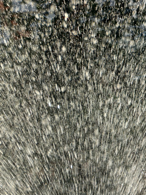 Fountain spray
