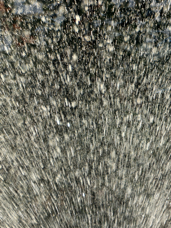 Fountain spray