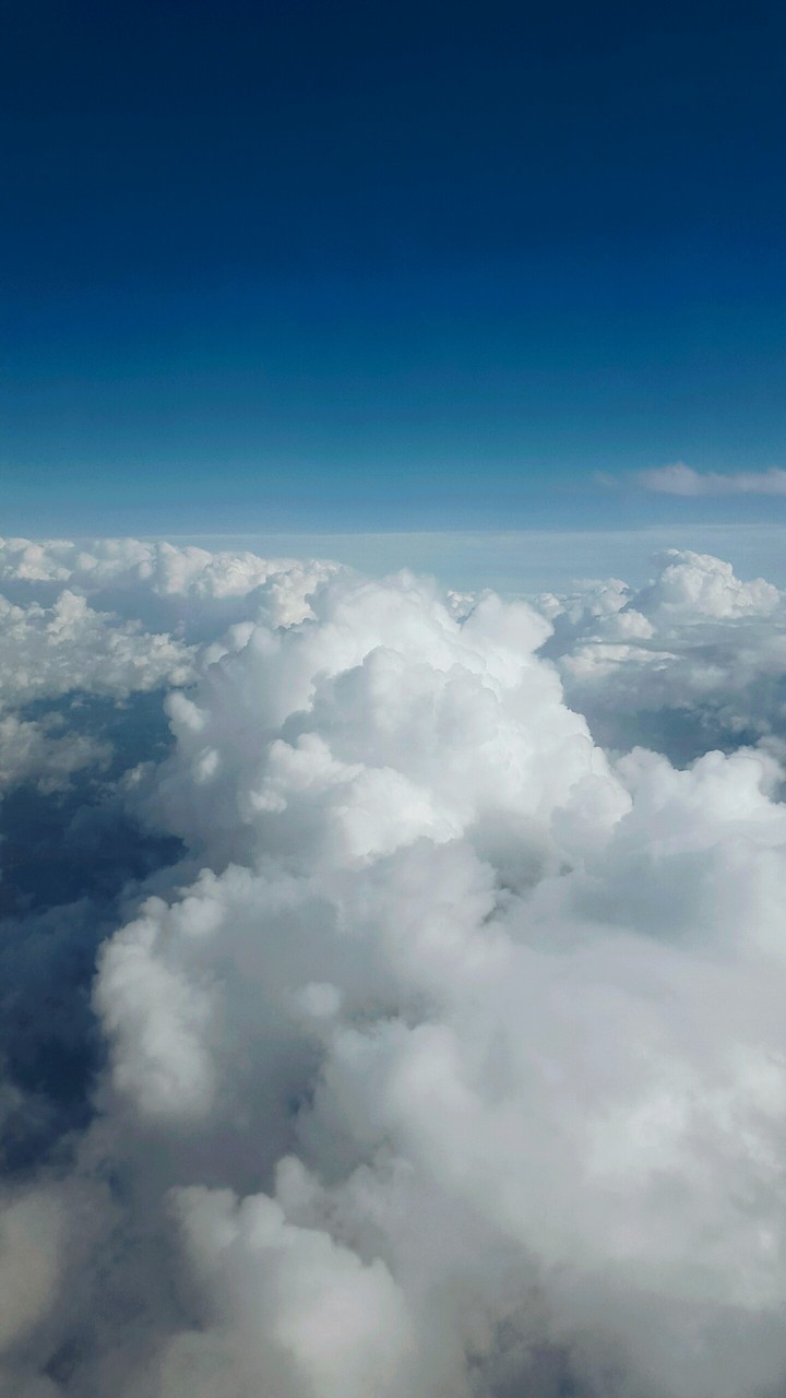 ☁