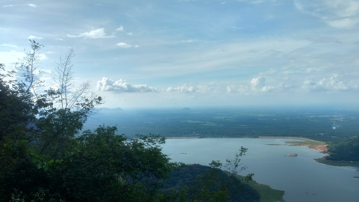 Aliyar dam