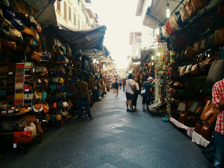 Market of Colour