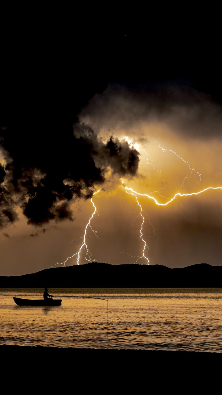 GOLDEN SKY