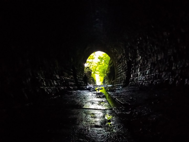 Tunnel