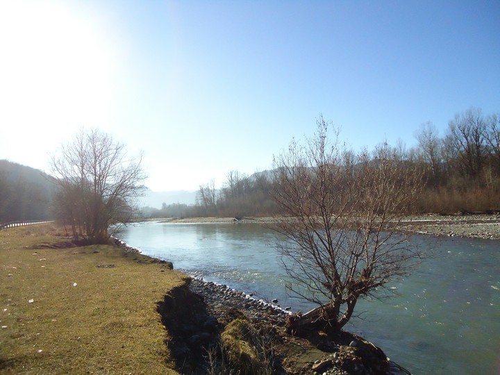 Plato Lago Naki, 2014