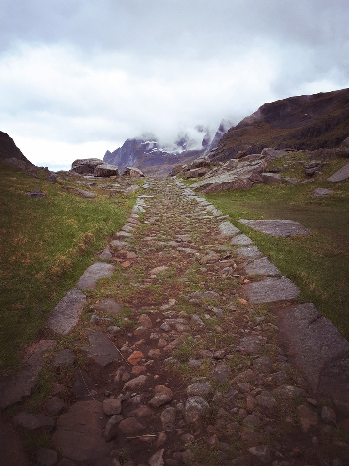 Mountain pathway