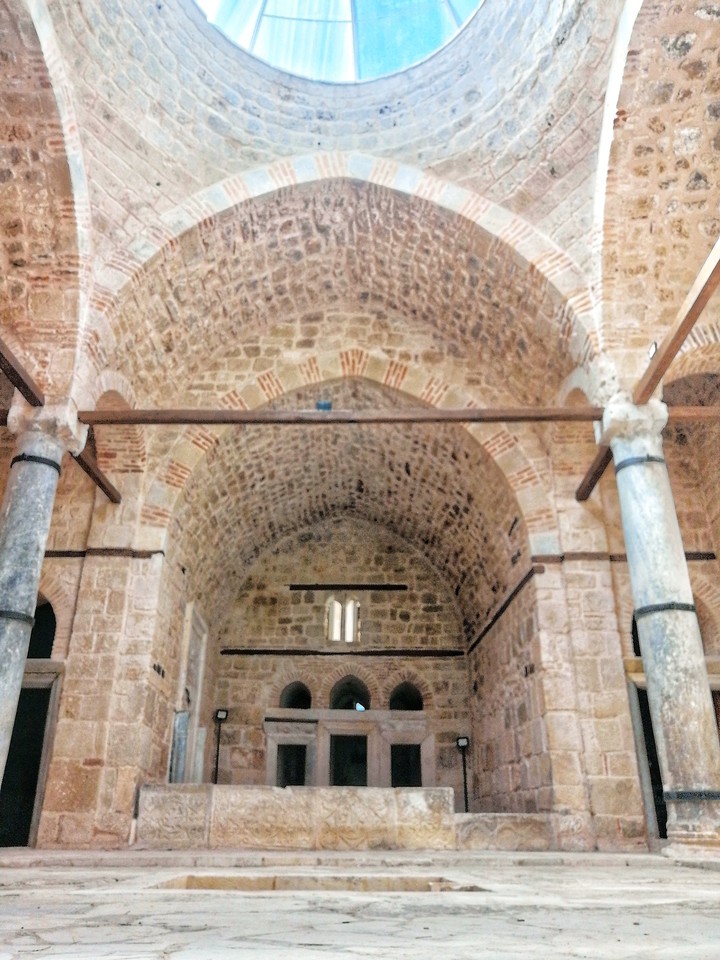 Ertokuş medresesi Atabey