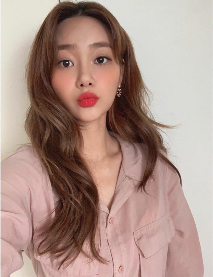 AOA YUNA (K-Pop Idle)