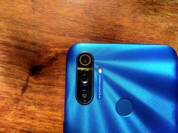 mobile stylish cameras design
