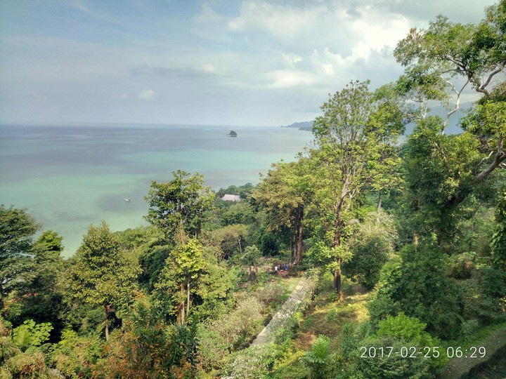 море