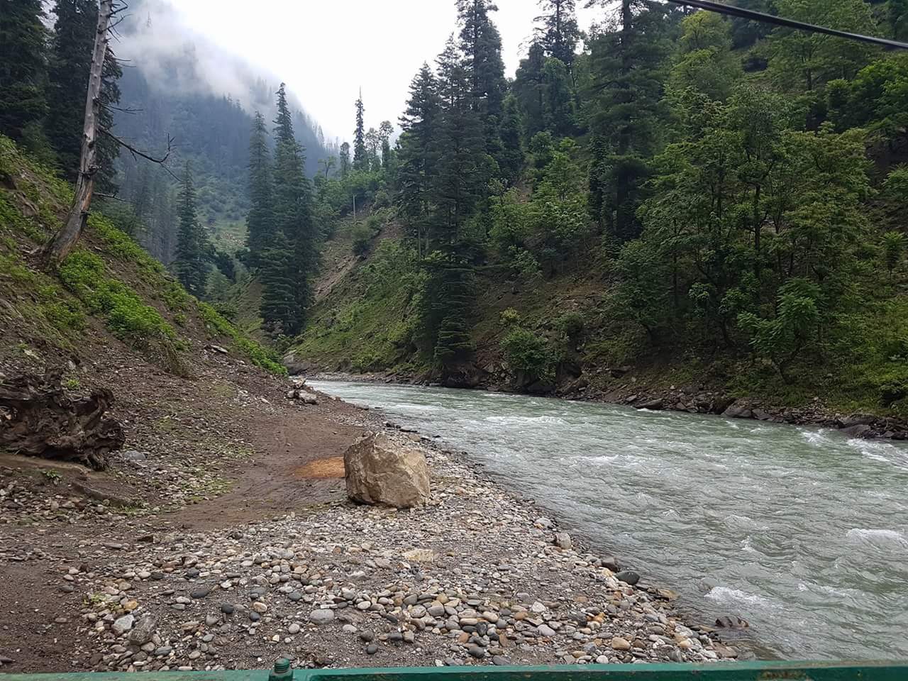 Neelum valley kashmir pakistan