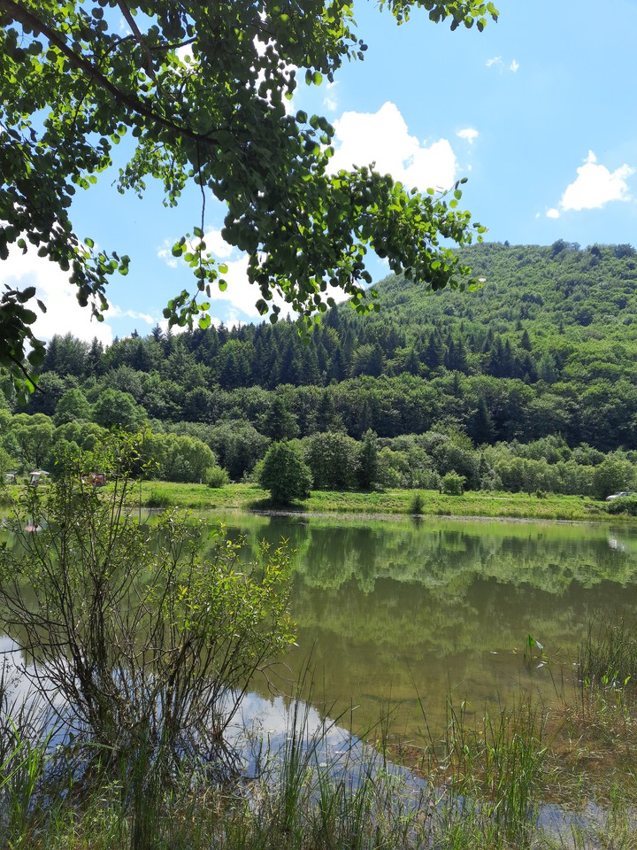 lake in Skole