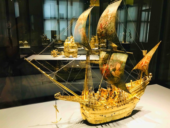 Golden Boat!!! ❤️