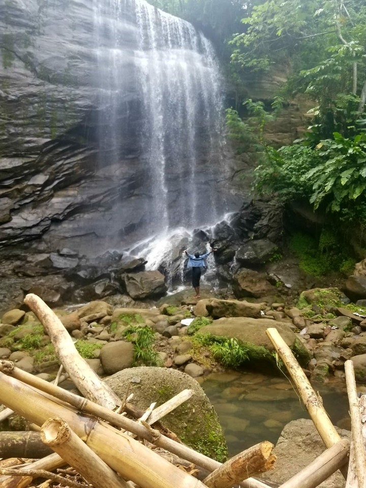 exquisite Mt. Carmel falls