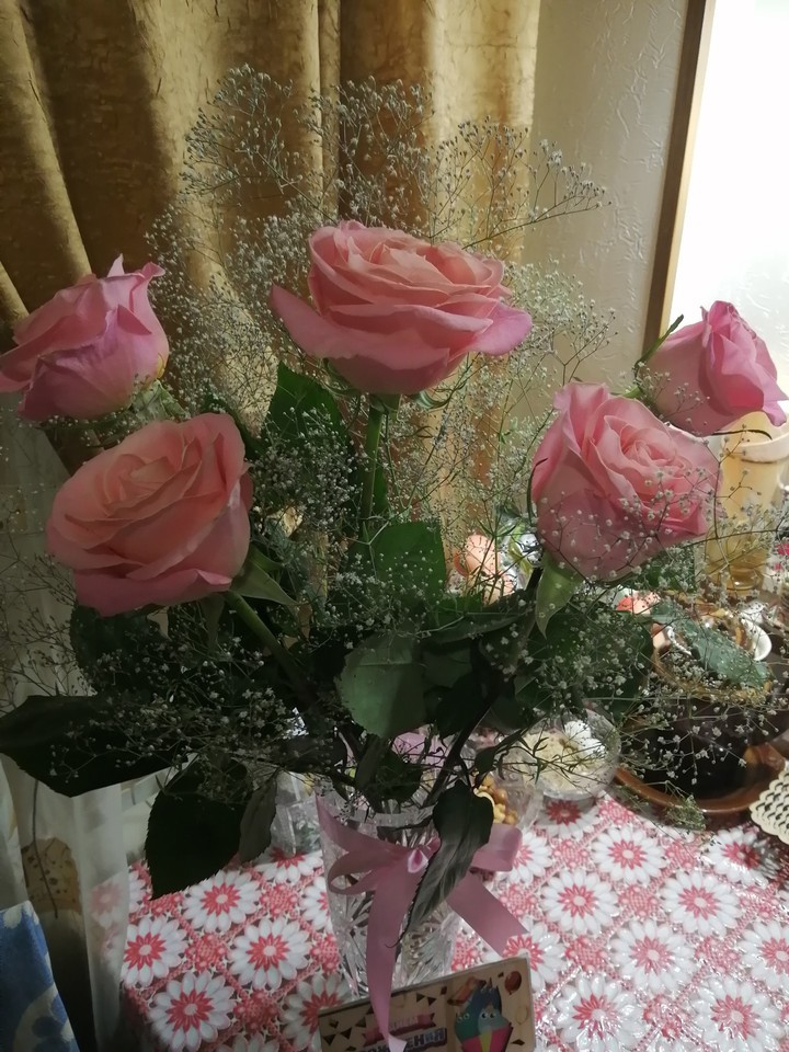 розовые розы
